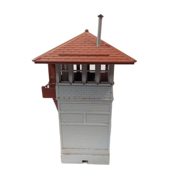 Plasticville Signal / Switch Tower Assembled Lighted Weathered O & S Gauge - Picture 3 of 4